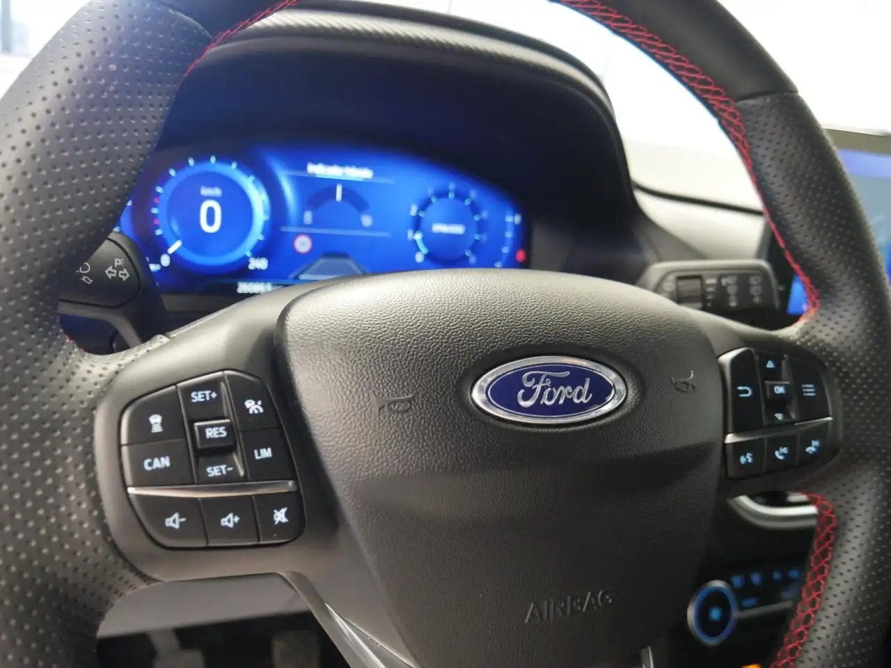 Ford Puma 1.0 EcoBoost MHEV ST-Line X 155 — معرض صور السيارة 8