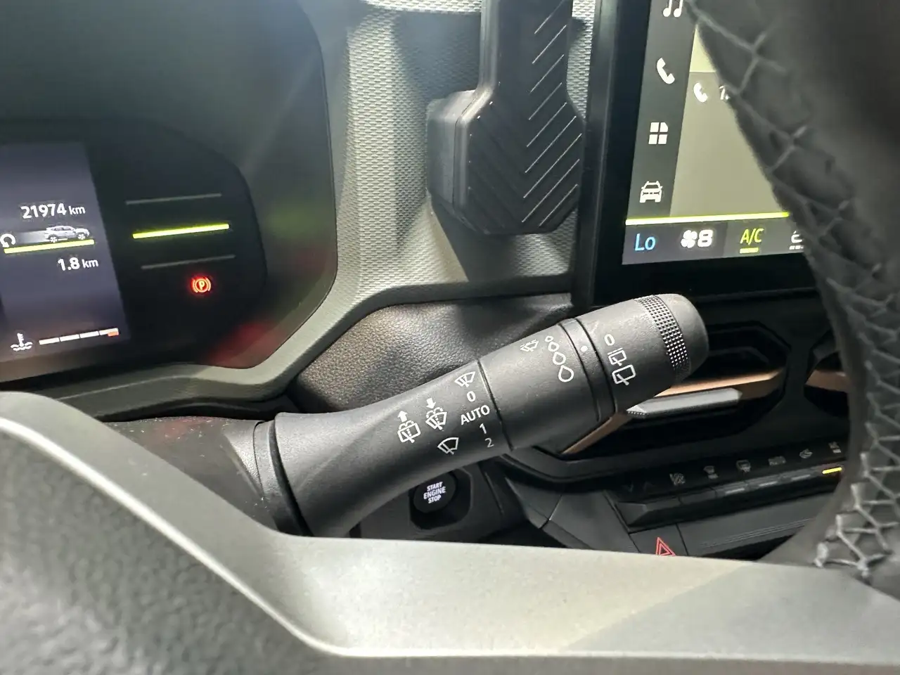 Dacia Duster Extreme ECO-G 100 — Vehicle gallery 34