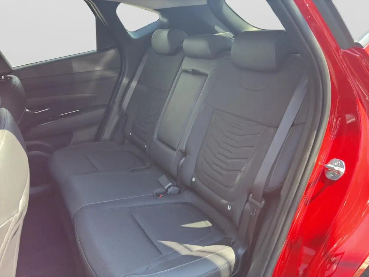 Hyundai TUCSON TREND ALLRAD INKL.NAVI! PDC! KAMERA! UVM! Klima — Vehicle gallery 15