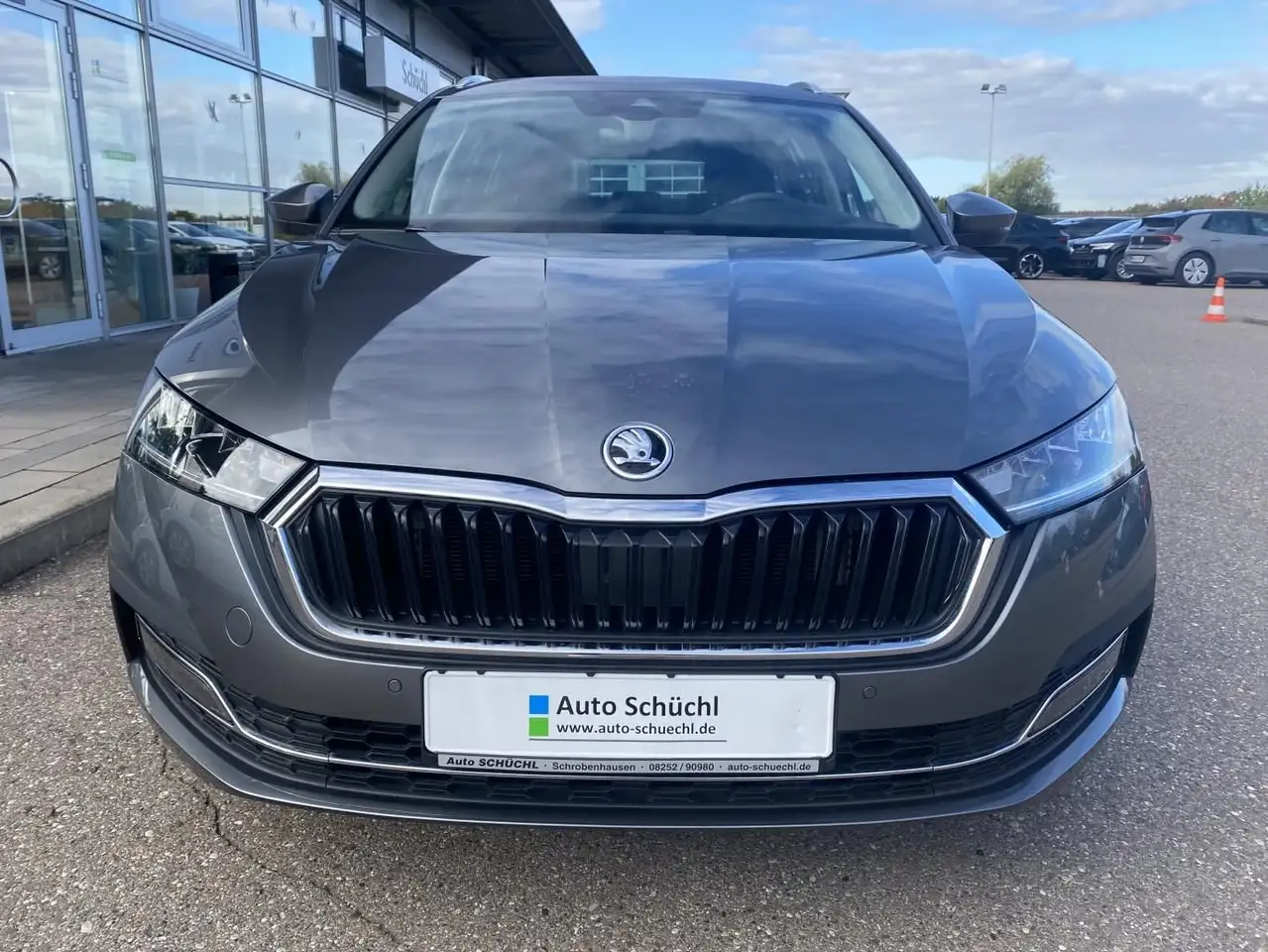Skoda Octavia Combi 1.5 eTSI DSG STYLE EL.HECK+HEAD-UP — Vehicle gallery 8
