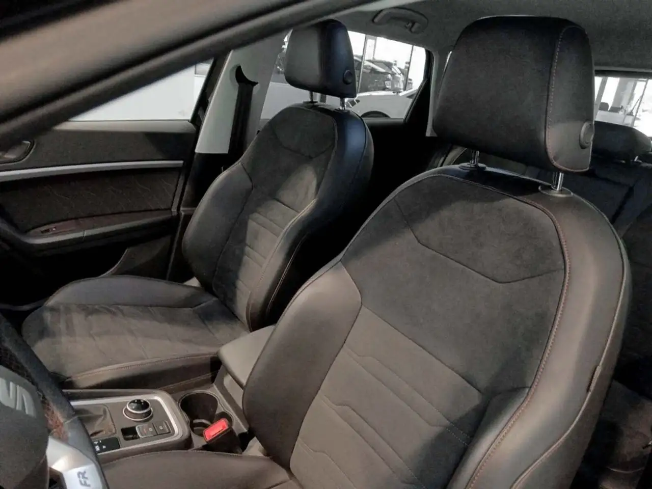 SEAT Ateca 1.5 EcoTSI S&S Style Evo Edition DSG — Galería del vehículo 21