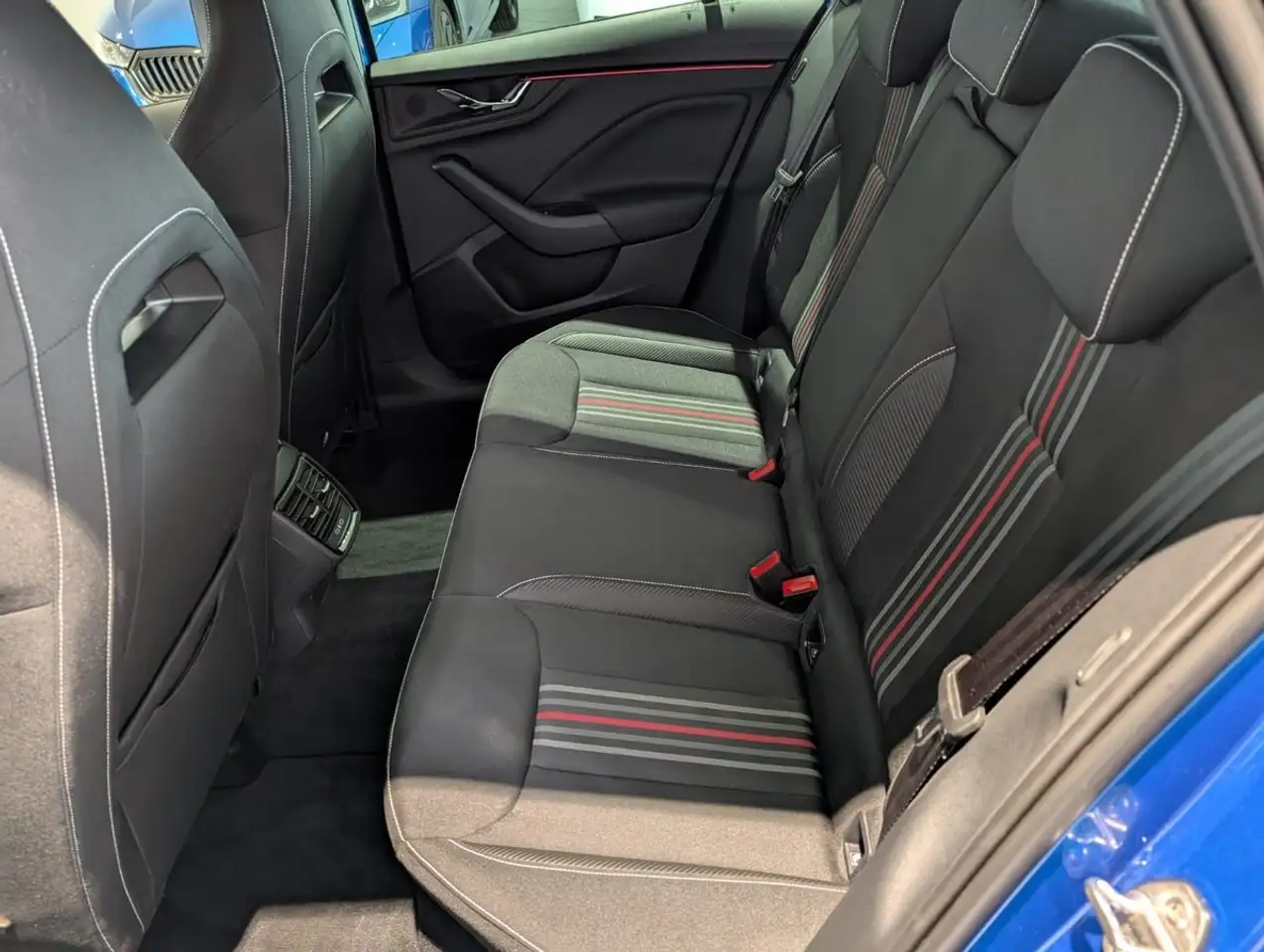 Skoda Scala Monte Carlo AHK NAVI PANO 5J.Garantie — Galerie du véhicule 8