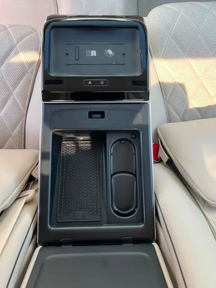 Mercedes-Benz S 580 LANG 4M AMG-LINE PANO FOND-ENTERT HUD 360° — Galerie du véhicule 36