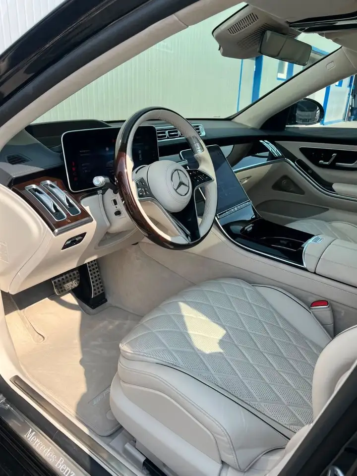 Mercedes-Benz S 580 LANG 4M AMG-LINE PANO FOND-ENTERT HUD 360° — Galerie du véhicule 11