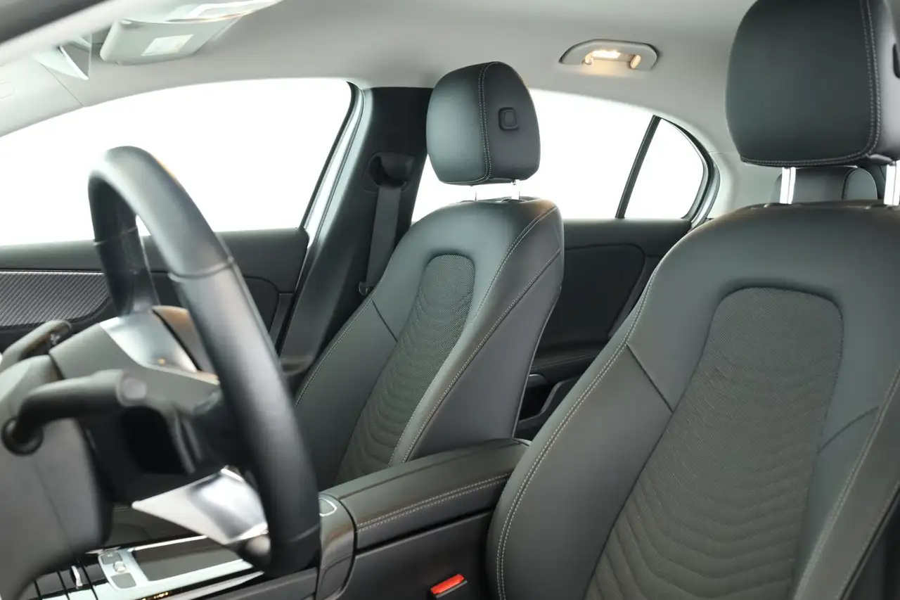 Mercedes-Benz A 250 4M Progressive Matrix Digi Navi ACC Kam 17 — Vehicle gallery 17