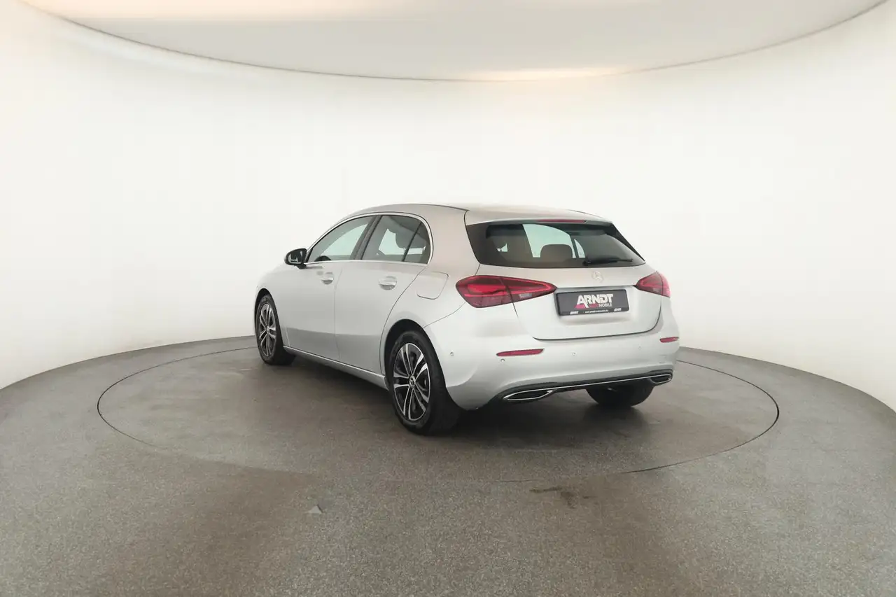 Mercedes-Benz A 250 4M Progressive Matrix Digi Navi ACC Kam 17 — Vehicle gallery 27