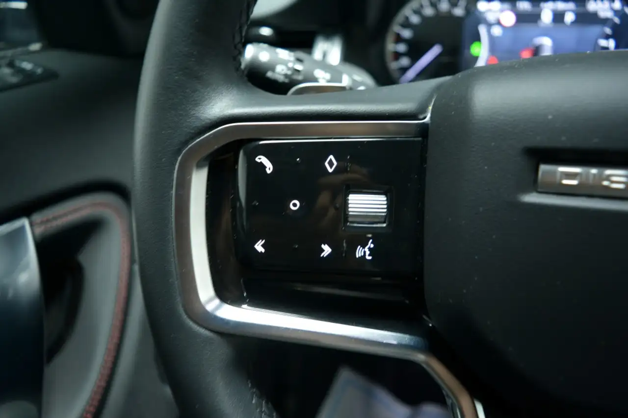 Land Rover Discovery Sport 2.0D TD4 MHEV R-Dynamic SE AWD Auto 204 — معرض صور السيارة 28