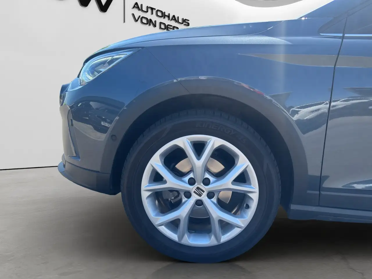 SEAT Arona FR TSI Kamera SHZ PDC Dinamica FullLink — Vehicle gallery 4
