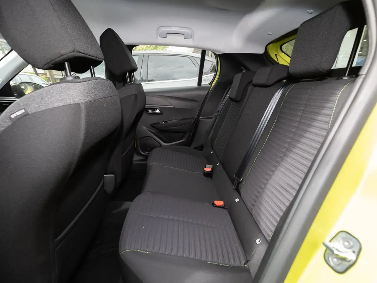 Peugeot 208 PureTech 100 Active +PDC+ALLW+KLI+TEMPO+ — Galería del vehículo 11