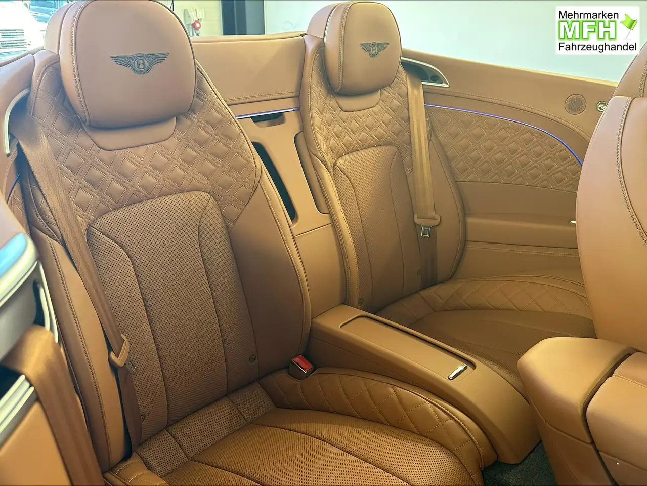 Bentley Continental Speed W12 Naim+CarbonCeramic+Night+22+MidnightE... — Galerie du véhicule 27