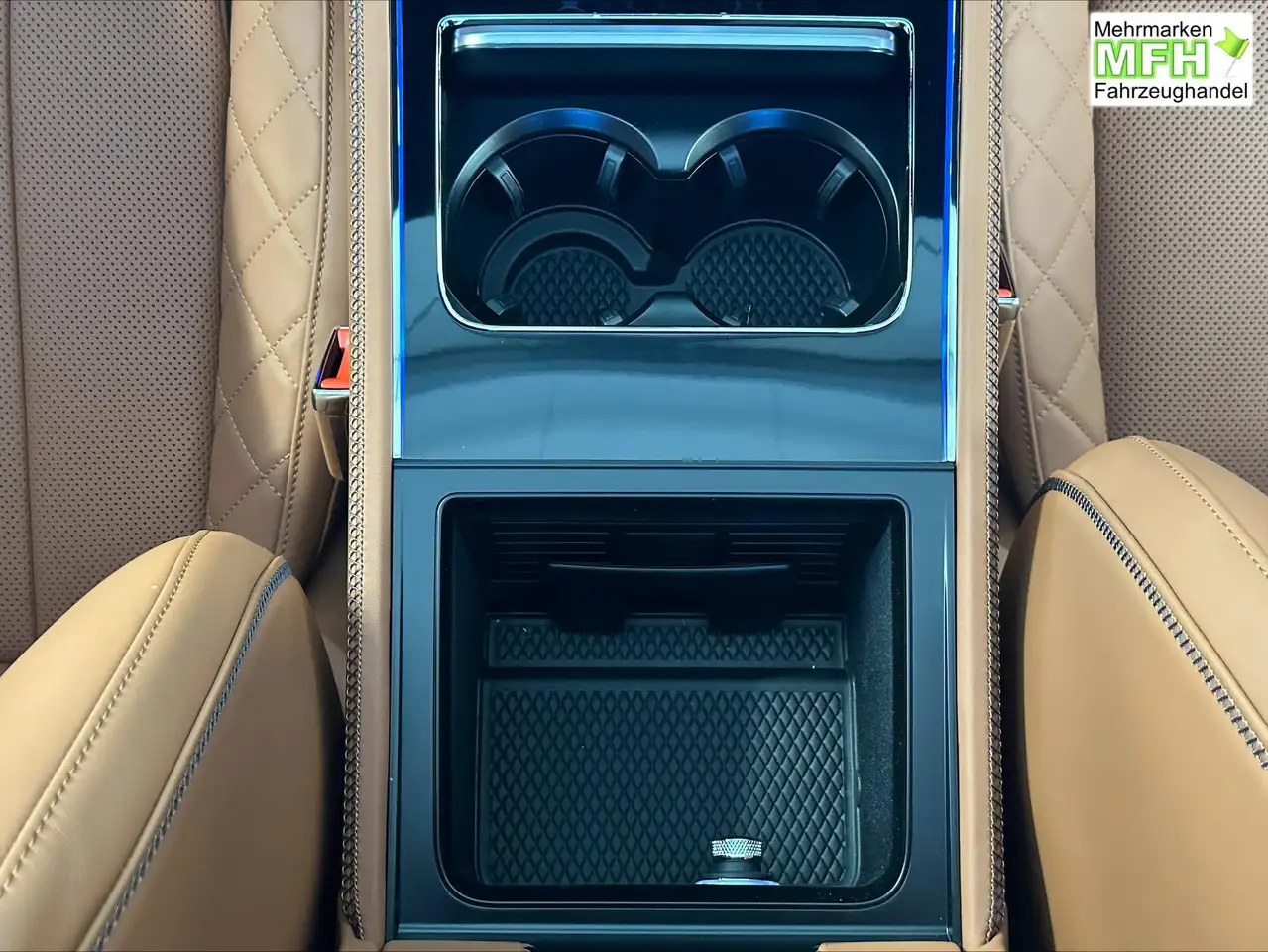 Bentley Continental Speed W12 Naim+CarbonCeramic+Night+22+MidnightE... — Galerie du véhicule 24