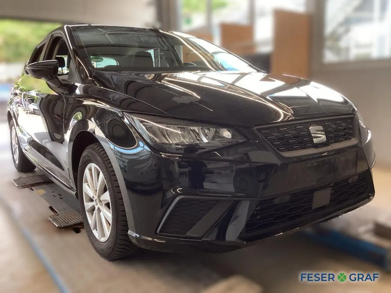 SEAT Ibiza Style 1.0 TSI LED RFK Virtual SHZ GRA APP — معرض صور السيارة 2