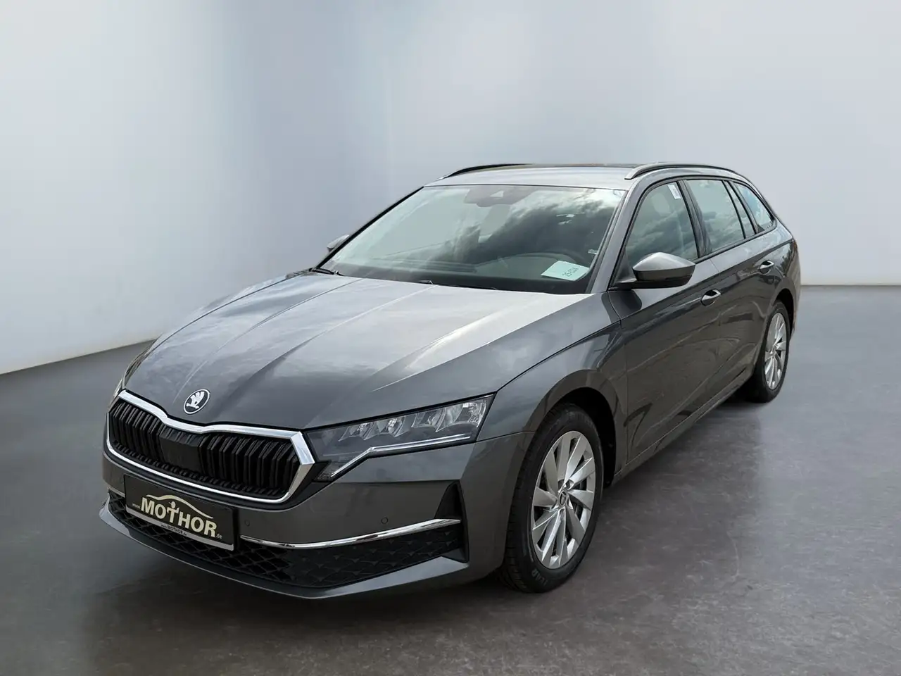 Skoda Octavia Combi Selection 1.5TSI KlimaA PDC KESSY — Galería del vehículo 2