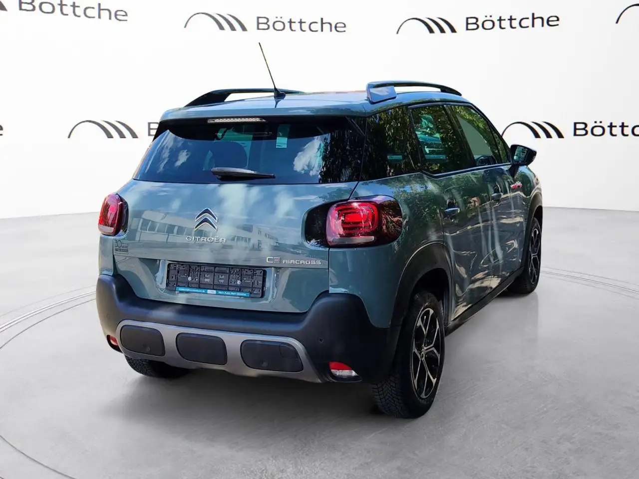 Citroen C3 Aircross Plus 1.2 12V e-THP / PureTech — Galerie du véhicule 4