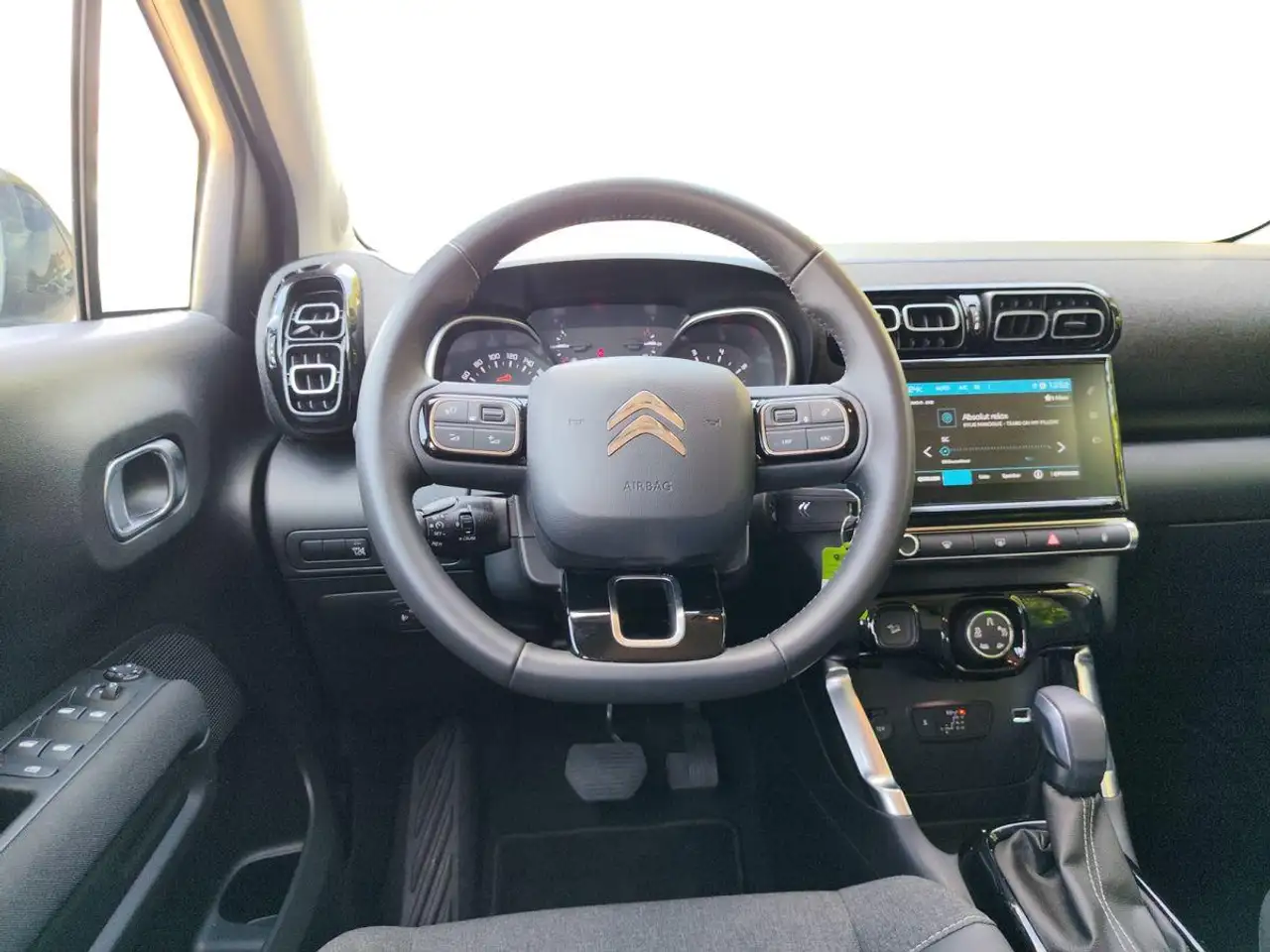 Citroen C3 Aircross Plus 1.2 12V e-THP / PureTech — Galerie du véhicule 7