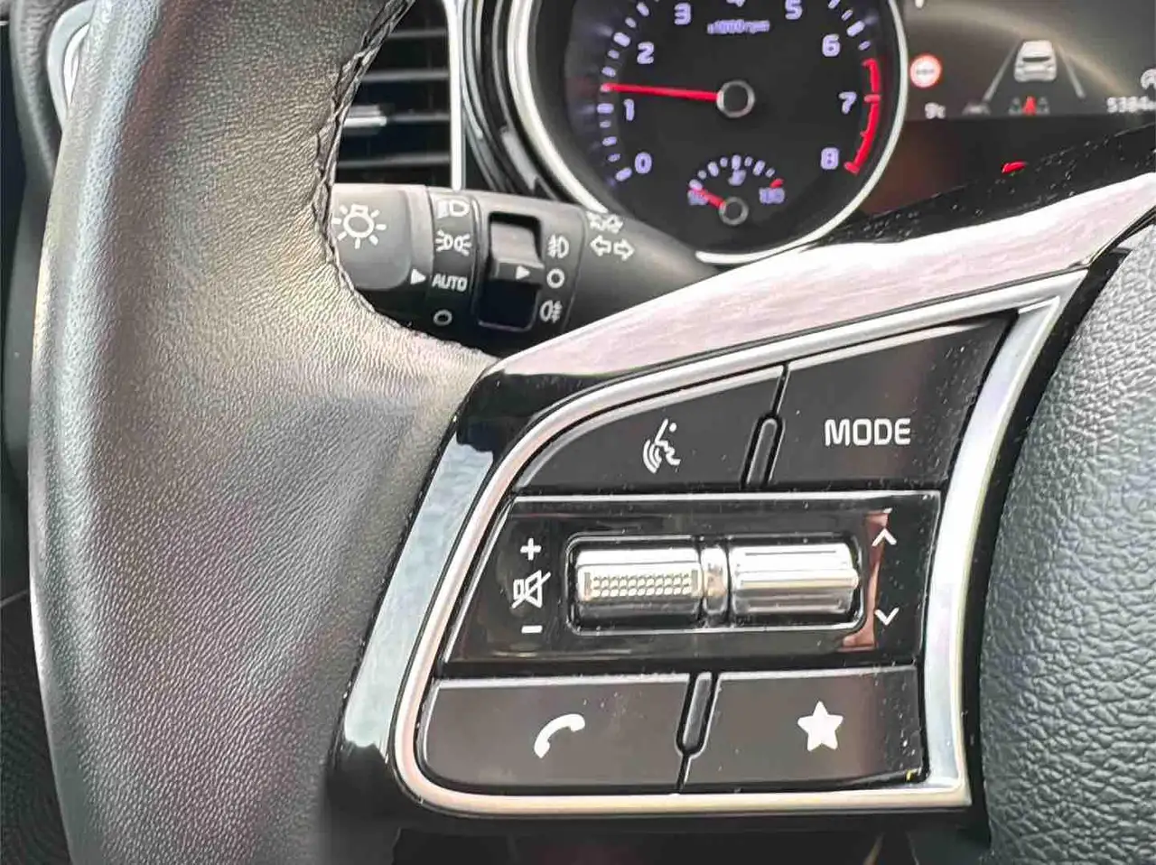 Kia Ceed / cee'd Spirit DCT7 Navi SHZ LHZ Android CarPlay Totw. M+S — Vehicle gallery 23