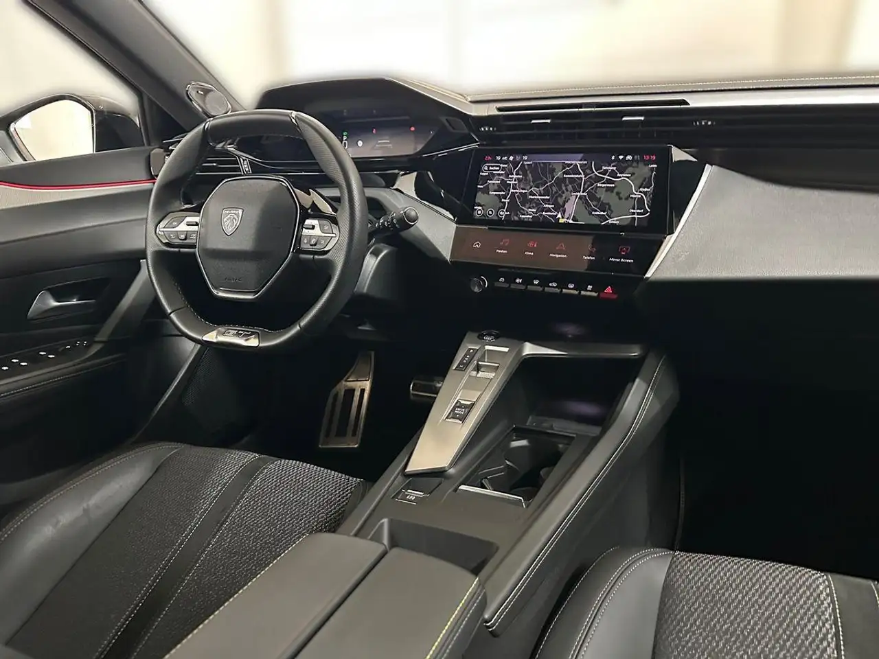 Peugeot 308 SW GT 1.2 PureTech EAT8+Navi+360°+MATRIX+LHZ — Vehicle gallery 10