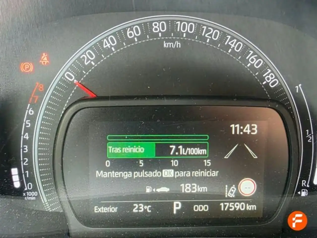 Toyota Aygo 1.0 VVT-I 72CV Undercover CVT — معرض صور السيارة 12