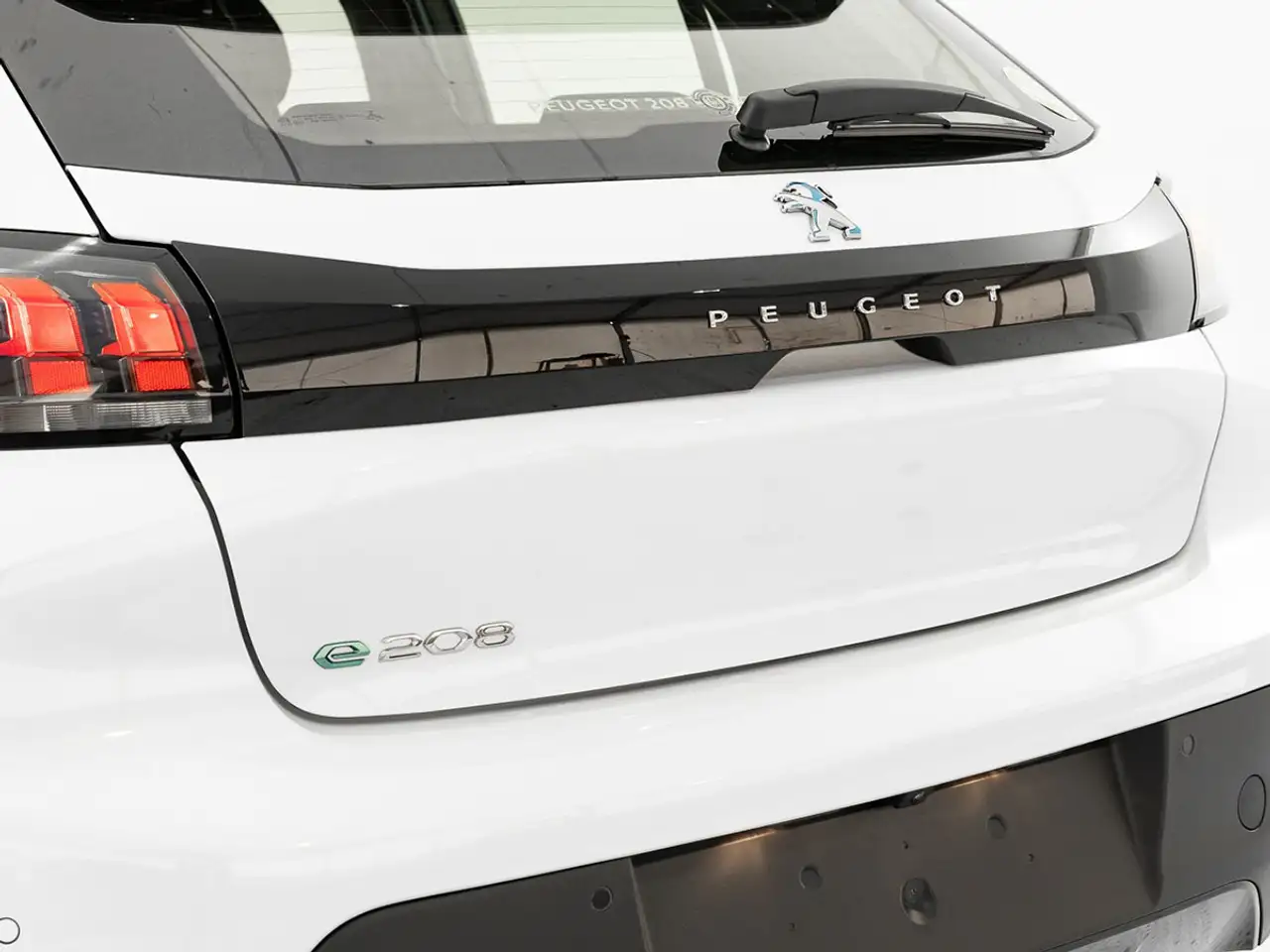 Peugeot 208 Active Eléctrico 136 — Galería del vehículo 29