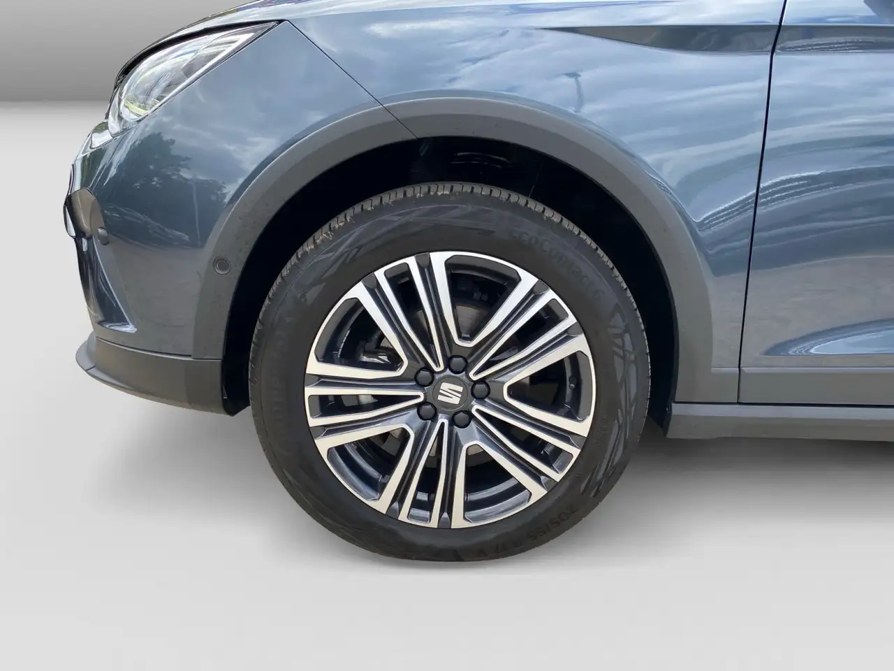 SEAT Arona 1.0TSI DSG Style LED ACC PDC DAB Klimaaut — معرض صور السيارة 5