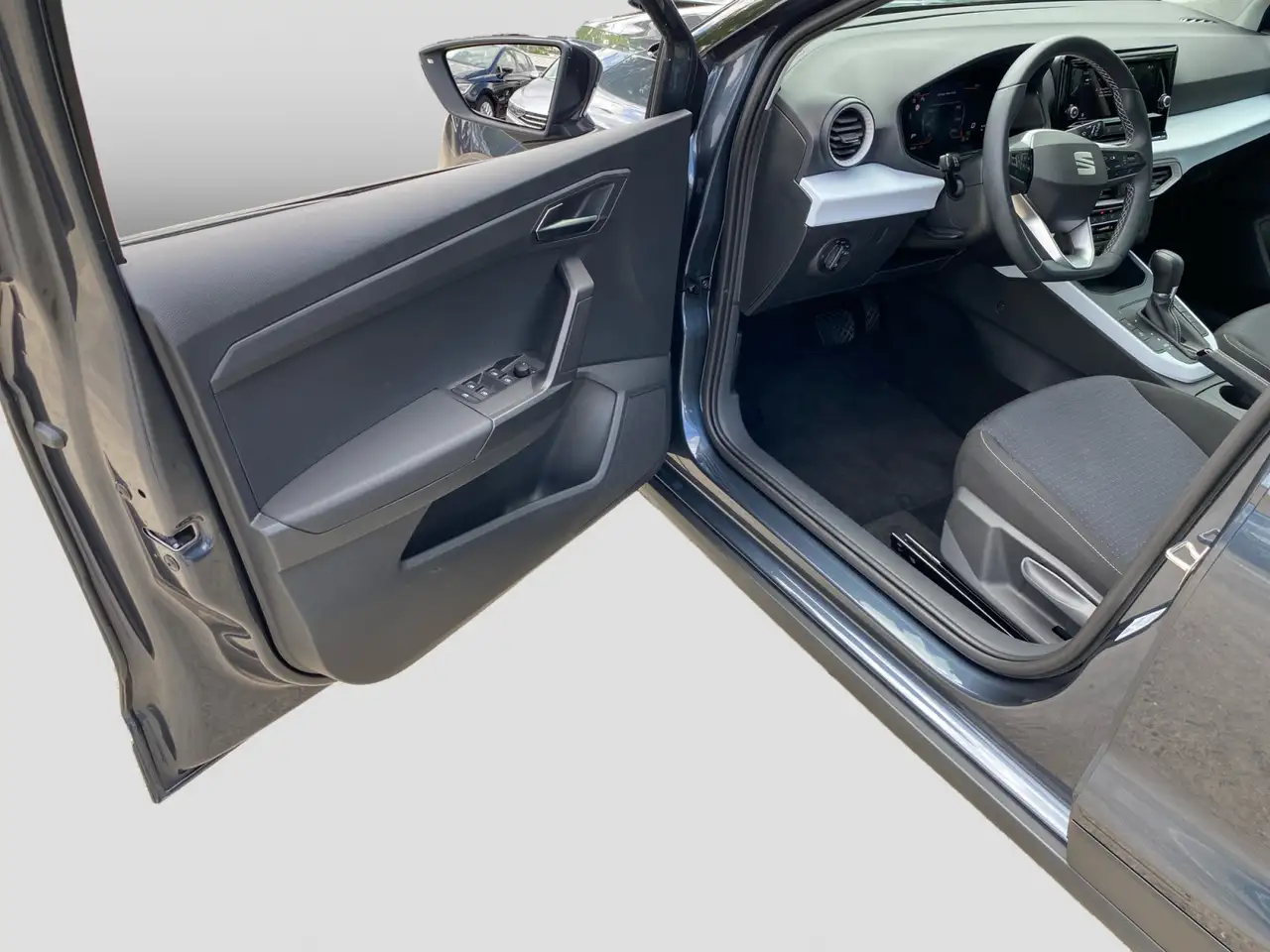 SEAT Arona 1.0TSI DSG Style LED ACC PDC DAB Klimaaut — معرض صور السيارة 14