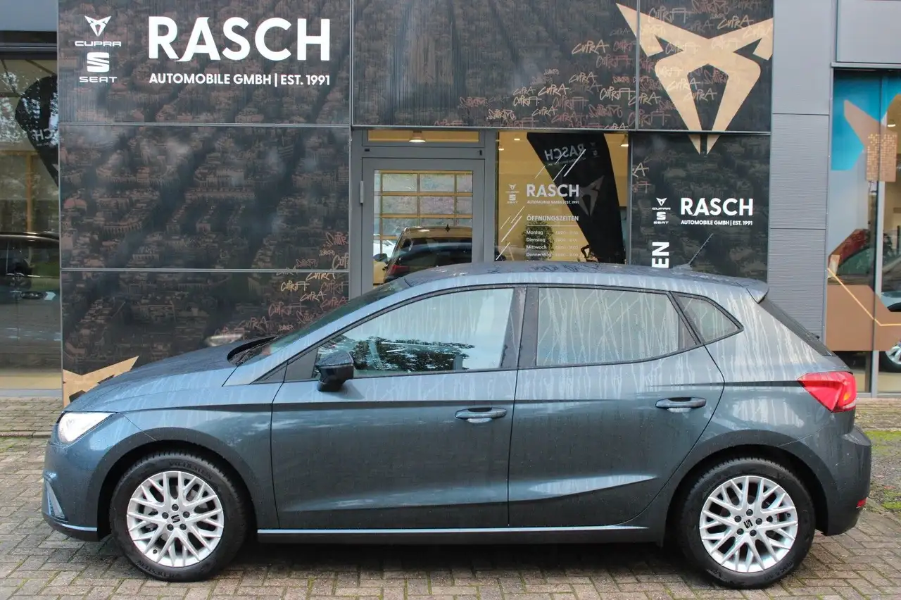 SEAT Ibiza FR 1.0 TSI LED+ACC+NAVI+SHZ+PDC+FULL LINK+ — Galerie du véhicule 4