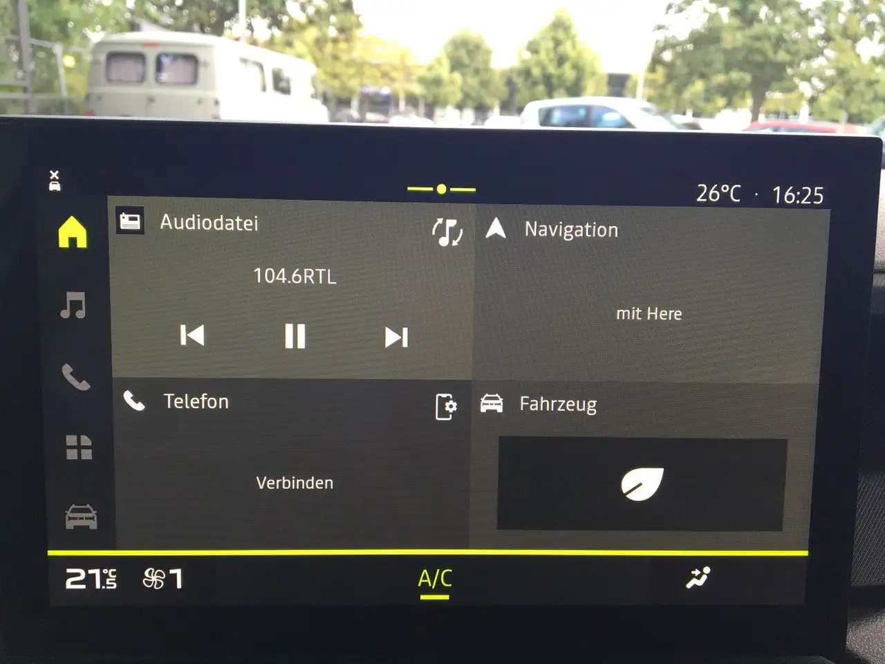 Dacia Duster III TCe 130 Journey/1.Hd/LED/Navi/Temp — Galería del vehículo 16