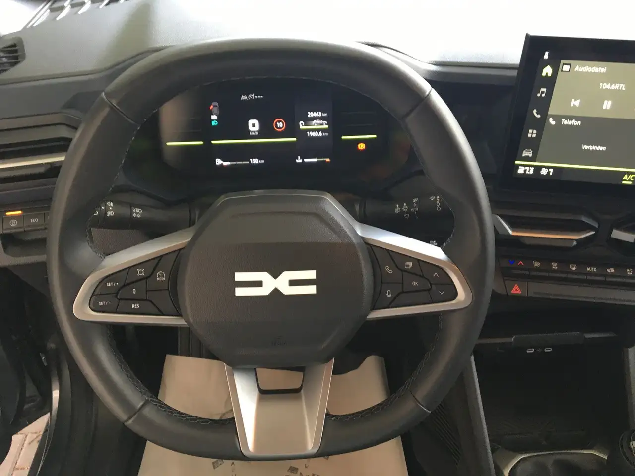Dacia Duster III TCe 130 Journey/1.Hd/LED/Navi/Temp — Galería del vehículo 27