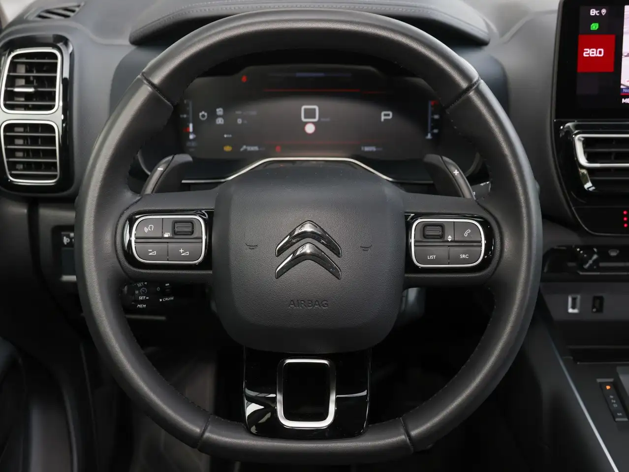 Citroen C5 Aircross 1.2 136 C-Series Sitzh./ Kam/ Klimaau. — معرض صور السيارة 13
