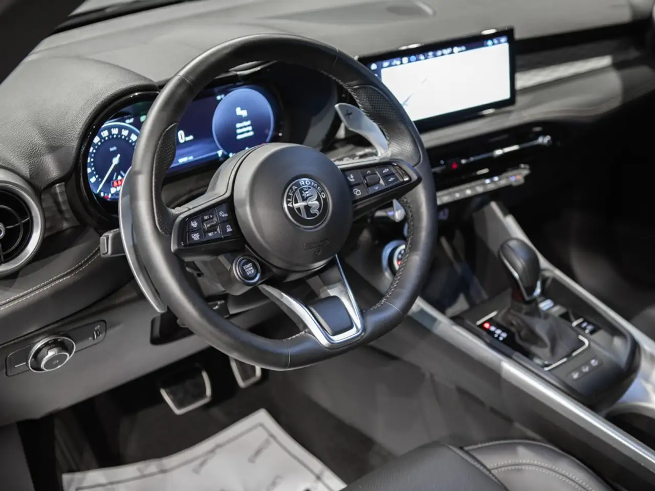 Alfa Romeo Tonale 1.6 DS Veloce FWD — معرض صور السيارة 28