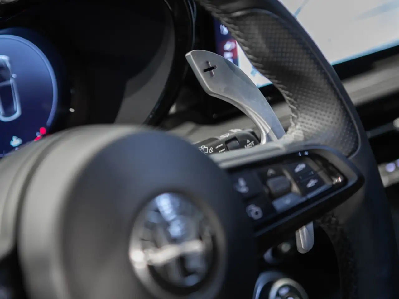 Alfa Romeo Tonale 1.6 DS Veloce FWD — معرض صور السيارة 30