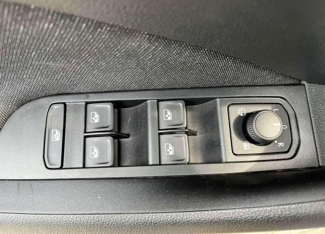 Skoda Scala Top Selection Facelift 1.0 TSI LED AHK — معرض صور السيارة 22