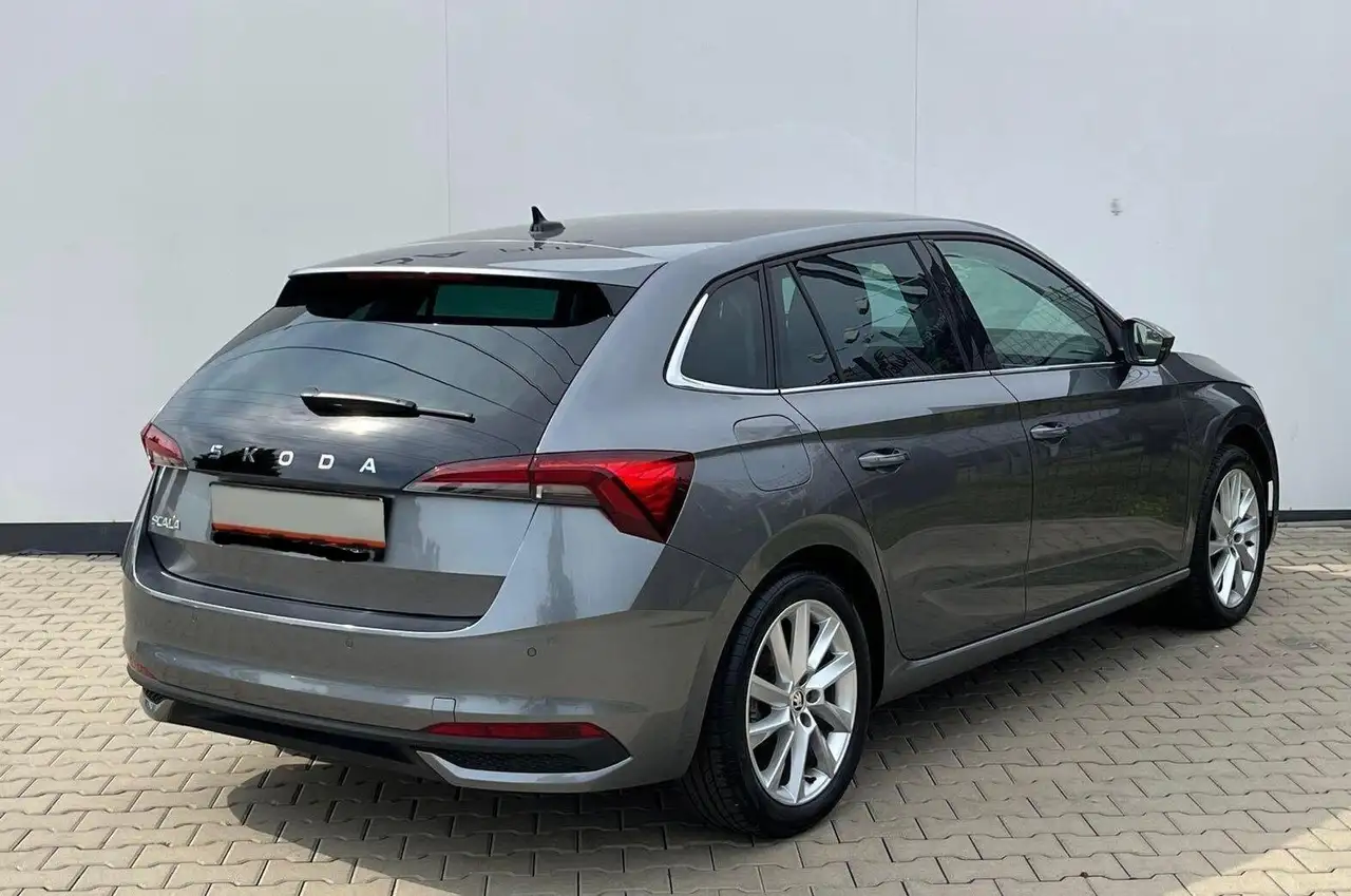 Skoda Scala Top Selection Facelift 1.0 TSI LED AHK — معرض صور السيارة 2