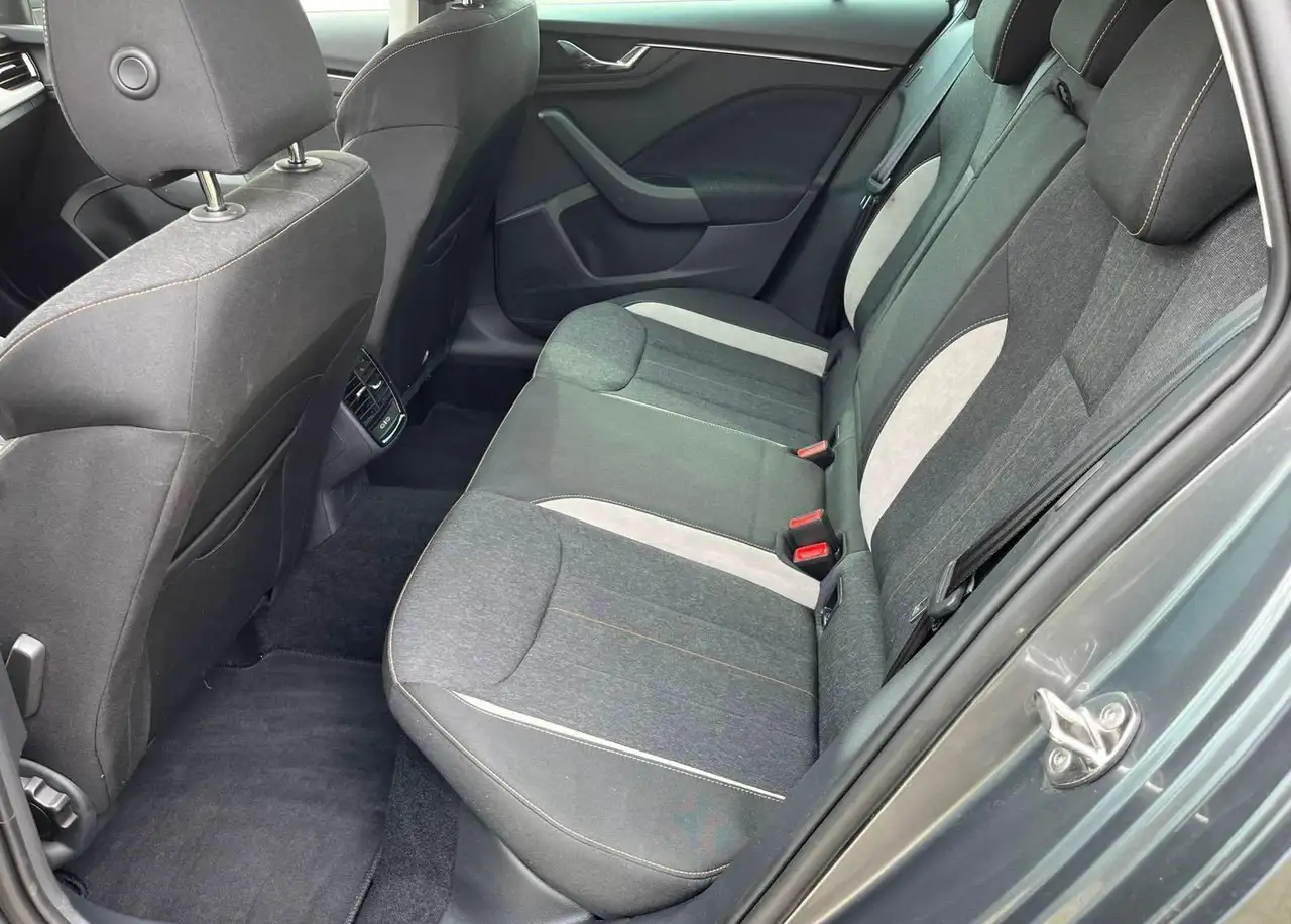 Skoda Scala Top Selection Facelift 1.0 TSI LED AHK — معرض صور السيارة 10