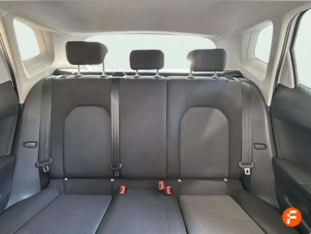 SEAT Arona 1.0 TSI 85kW (115CV) DSG Style XL — Galería del vehículo 18