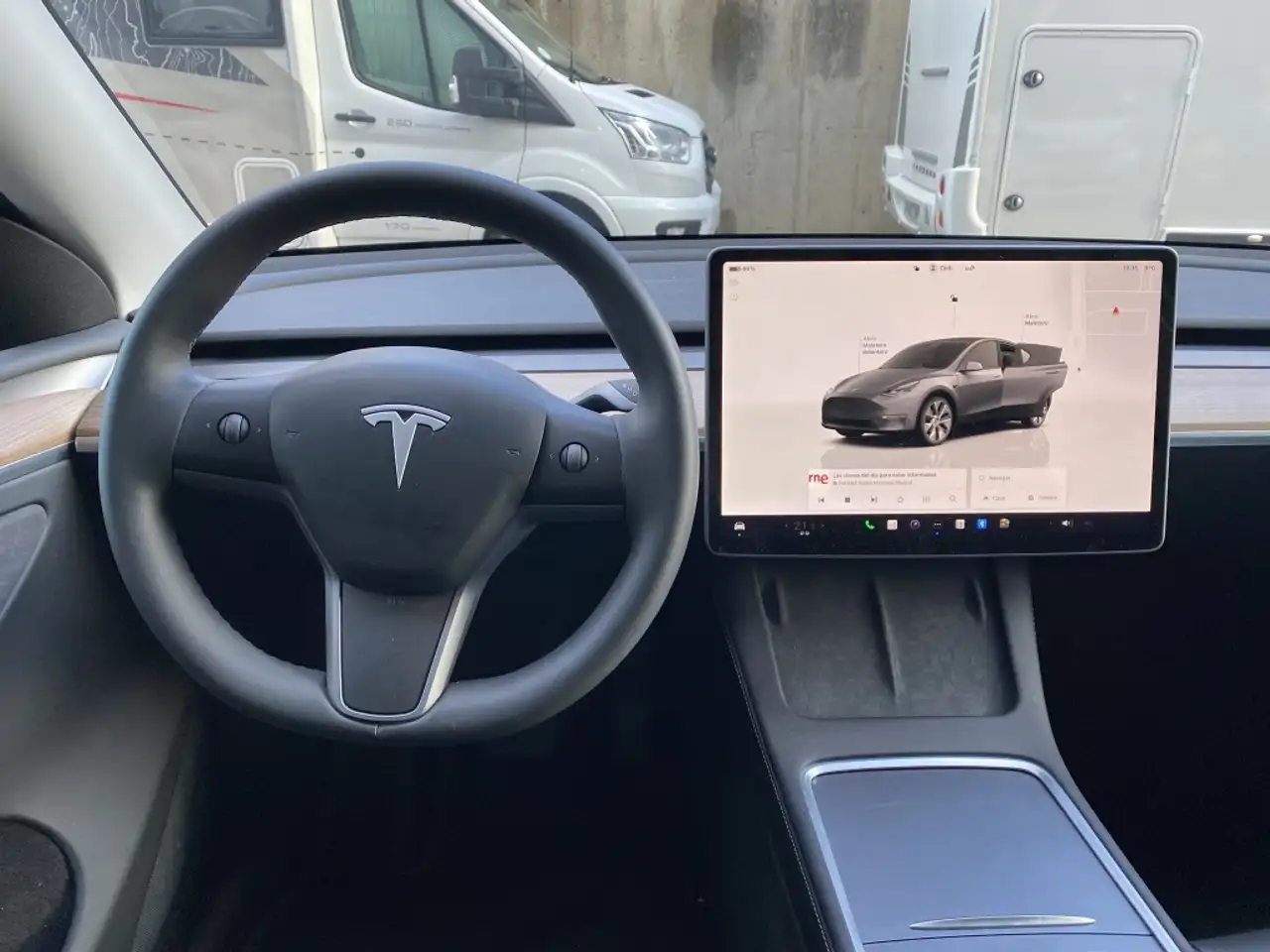 Tesla Model Y Gran Autonomia AWD — معرض صور السيارة 10