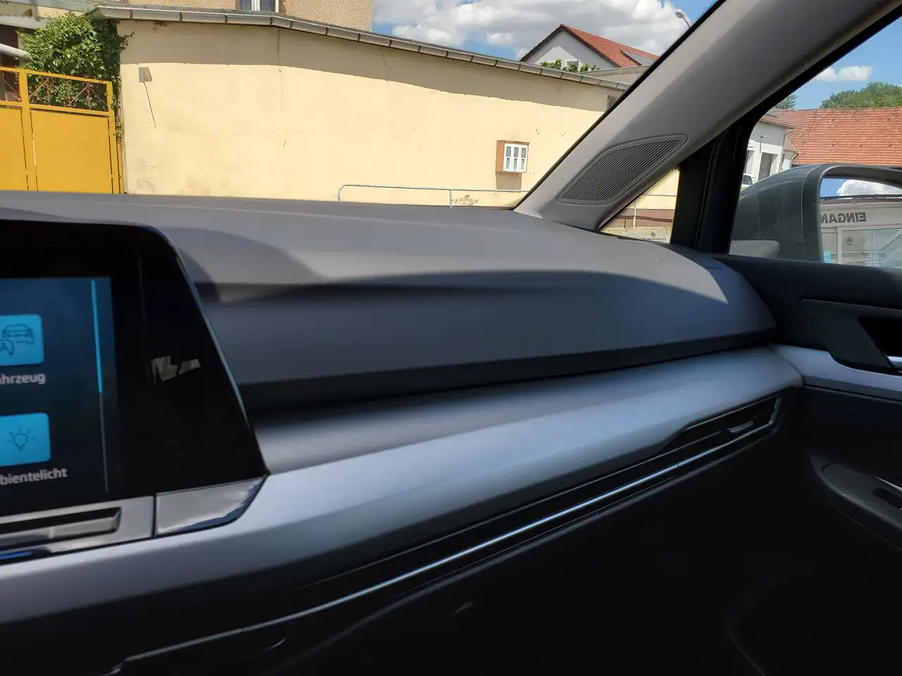 Volkswagen Golf Variant Life 1,5 TSI Ready2Discover Winterpaket LED DAB+ — Galería del vehículo 17