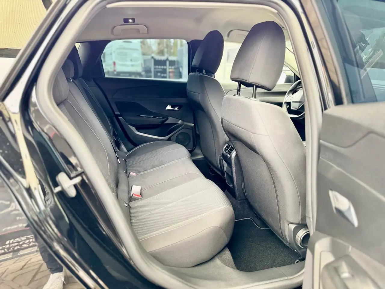 Peugeot 308 SW Active Pack LED+Carplay+Shz.+Tempo. — Vehicle gallery 24