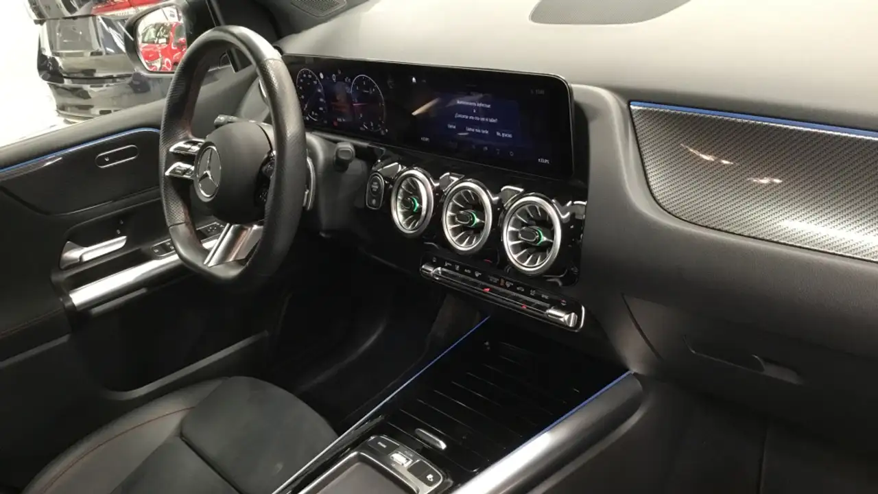 Mercedes-Benz B 200 -CLASS D — Galerie du véhicule 10