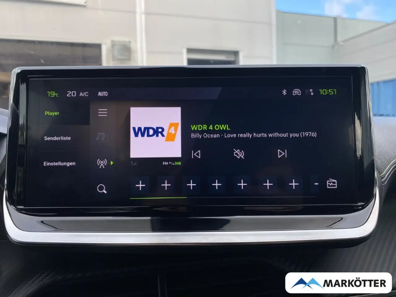 Peugeot 2008 GT CAM180°/DAB/LED/MASSAGE/NAVI/SHZ/TEMP — Vehicle gallery 13