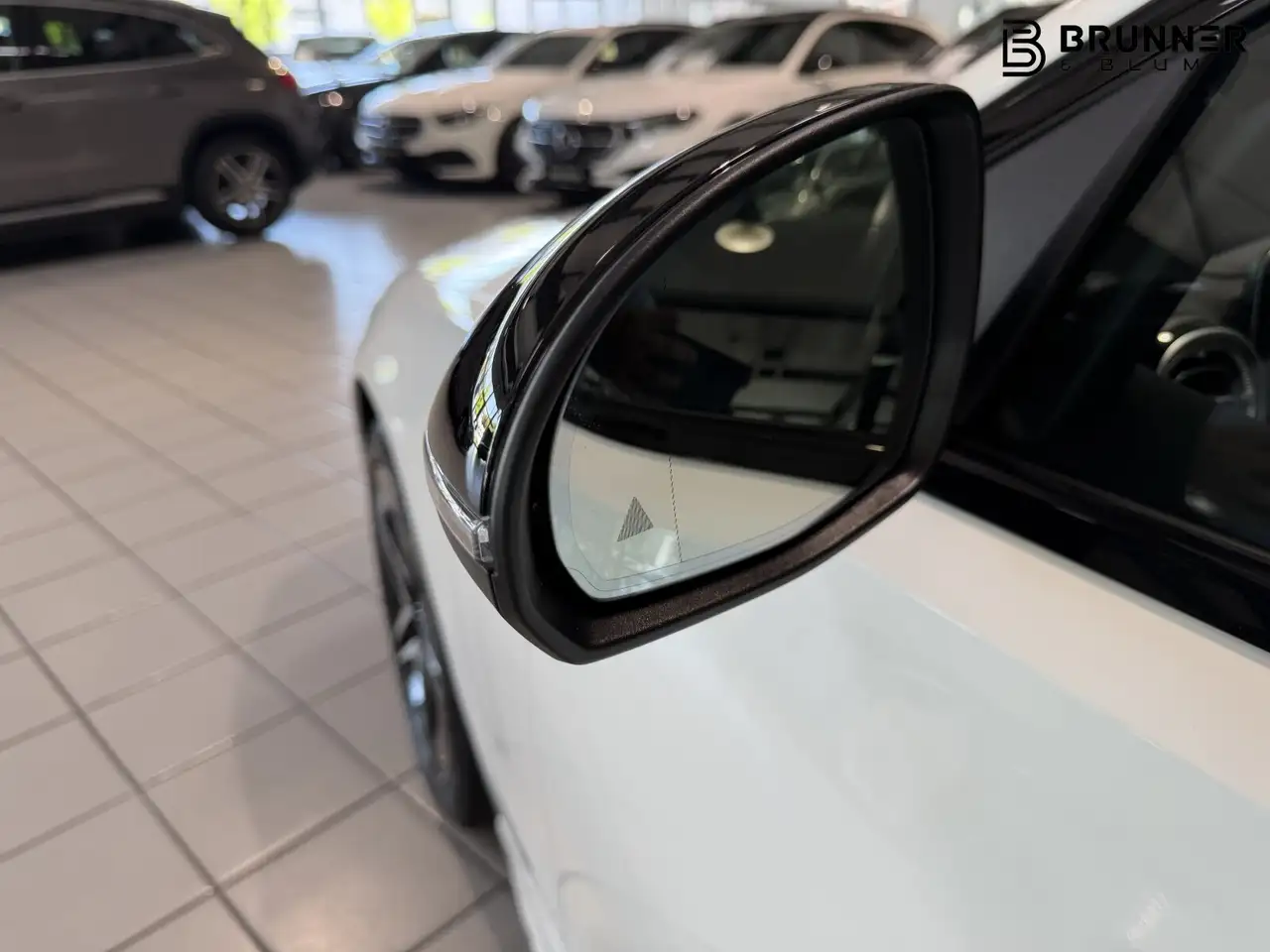 Mercedes-Benz C 300 C 300 e T AMG/Massage/Pano/Burmester/HeadUp/360 — Galería del vehículo 11