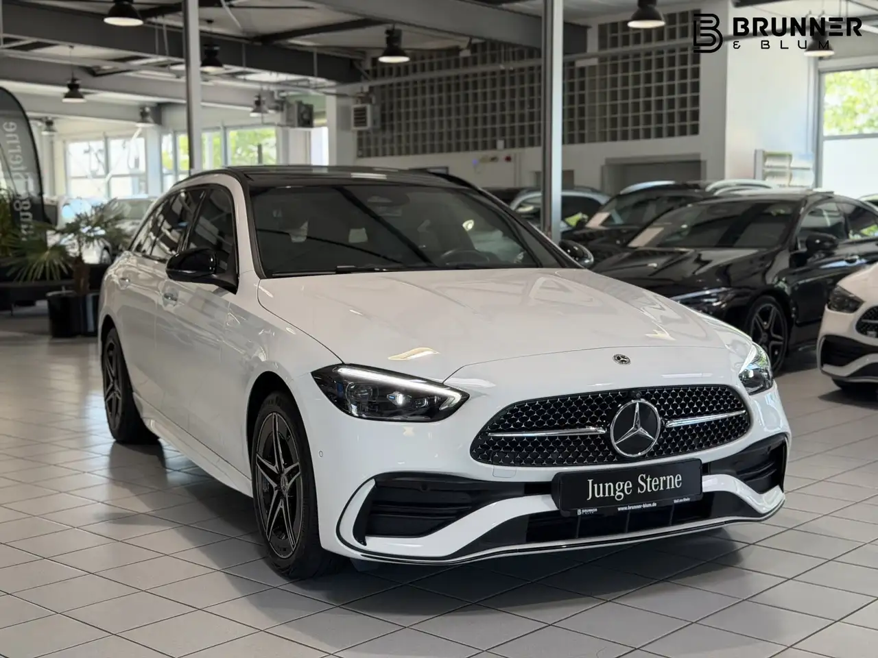 Mercedes-Benz C 300 C 300 e T AMG/Massage/Pano/Burmester/HeadUp/360 — Galería del vehículo 4