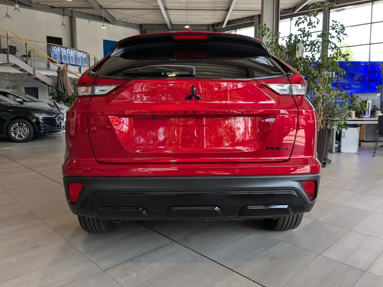 Mitsubishi Eclipse Cross 2.4 l PHEV 138 kW Select Black — Vehicle gallery 9