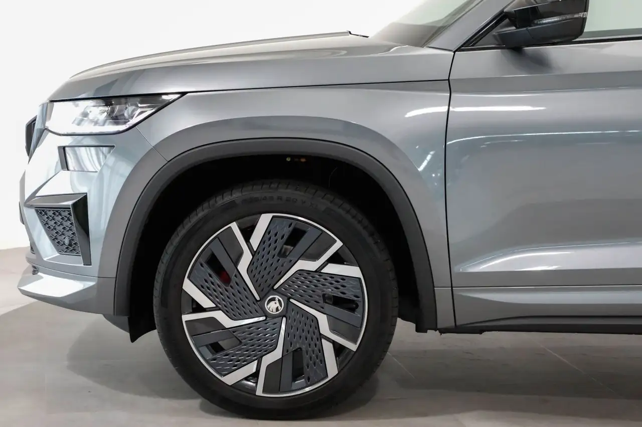 Skoda Kodiaq RS 2.0 TSI 4x4 DSG Matrix Kamera Navi ACC — معرض صور السيارة 15