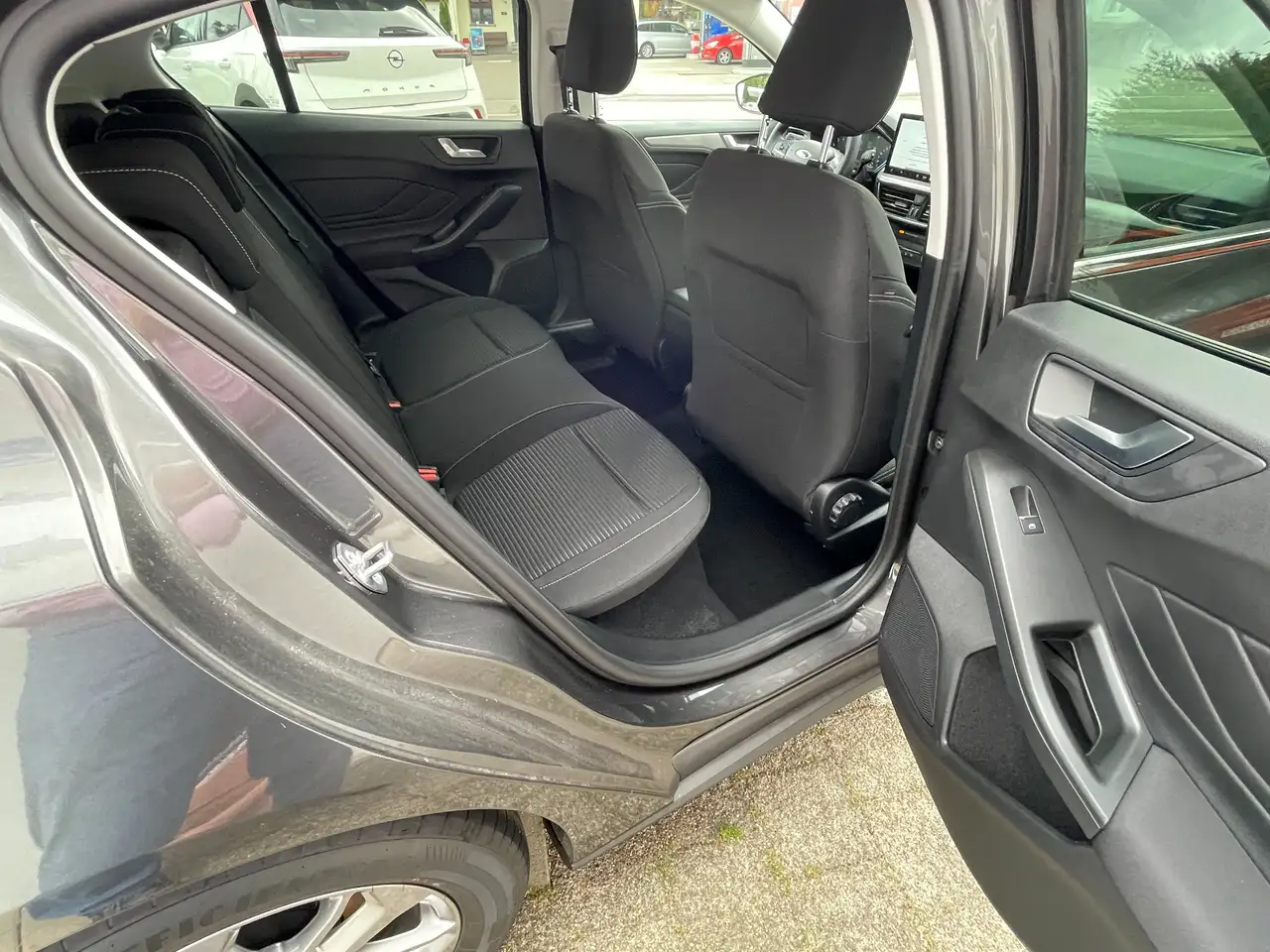 Ford Focus Titanium — معرض صور السيارة 17