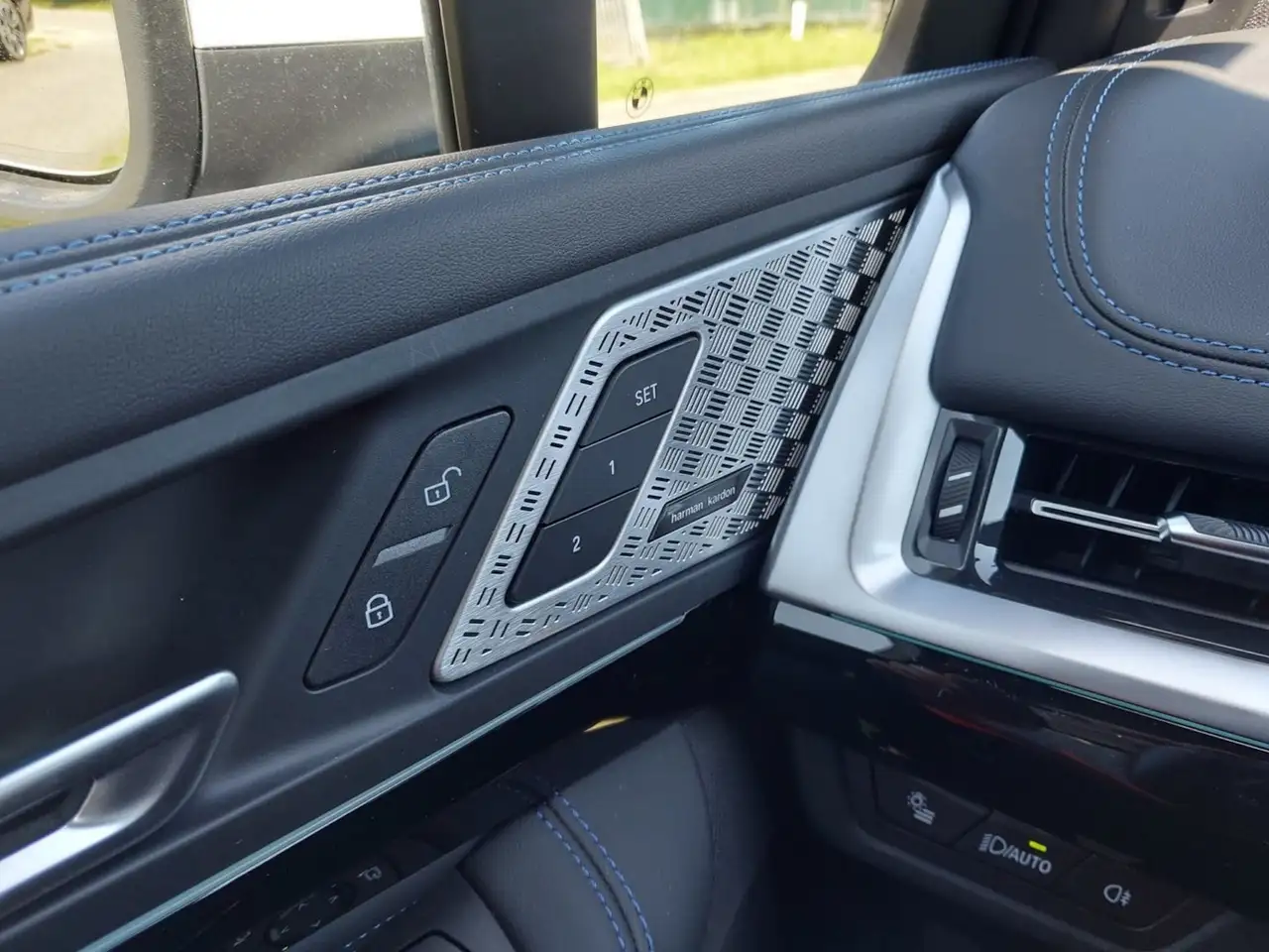 BMW 218 i M Sport HeadUp AHK 360°Kam — Vehicle gallery 18