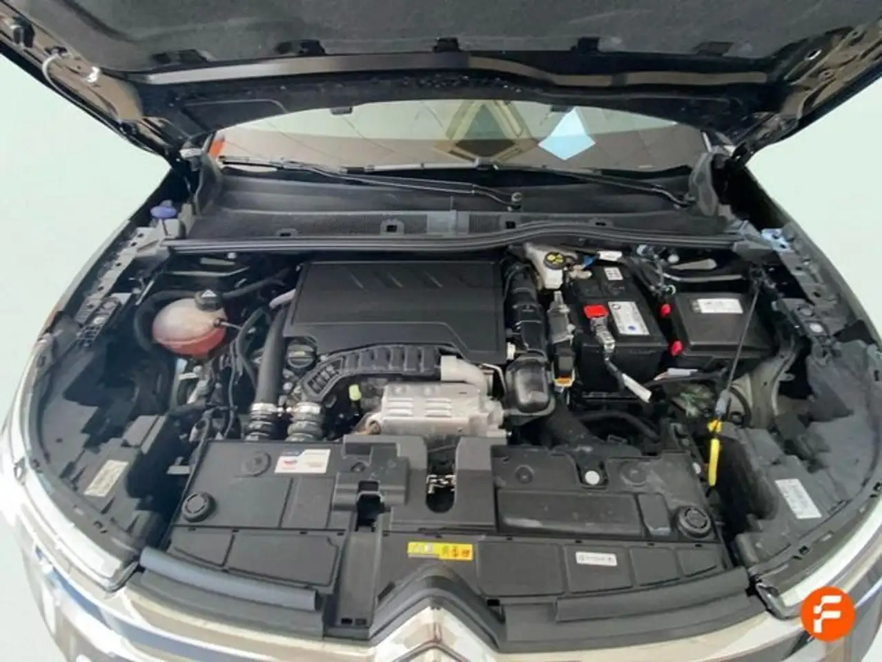 Citroen C4 1.2 PureTech Plus S&S 130 — Galerie du véhicule 16