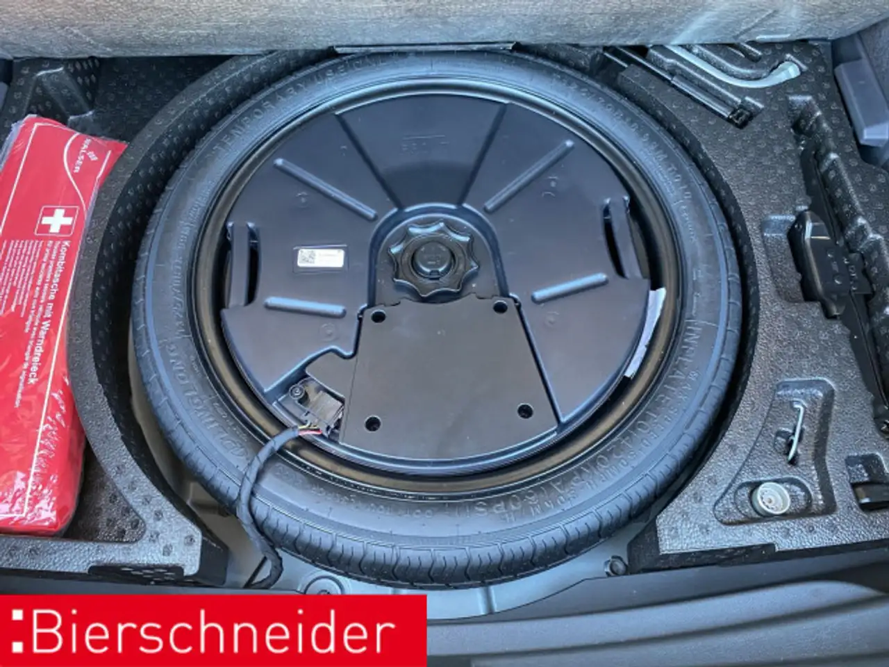 CUPRA Formentor 2.0 TSI DSG 4Drive VZ 19 DCC PANO CAM — Galería del vehículo 23