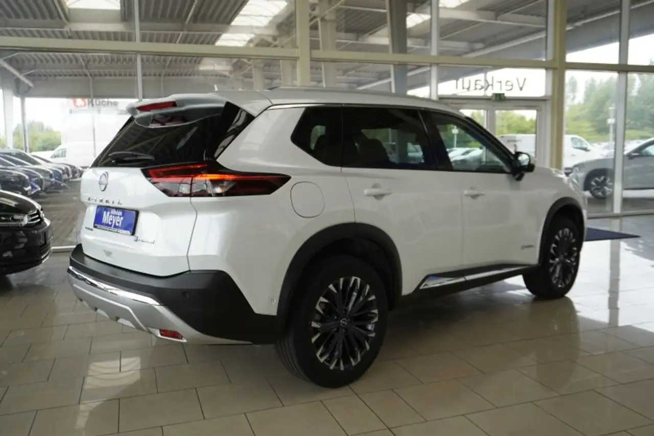 Nissan X-Trail Tekna+ 1.5 VC-T e-POWER e-4ORCE UPE=59000 Euro — معرض صور السيارة 4