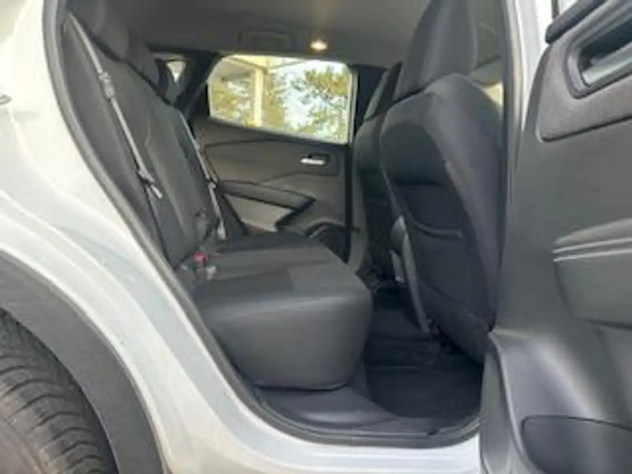Nissan Qashqai 1.3 DIG-T MHEV 6MT Acenta 360°Kamera — Galerie du véhicule 19